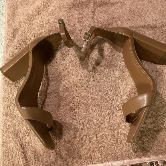 INC International Concepts Chestnut Block Heels - Picture 8 of 11